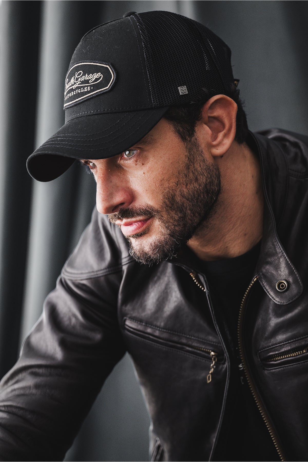 CAPPELLO ISTITUTIONAL - BLACK