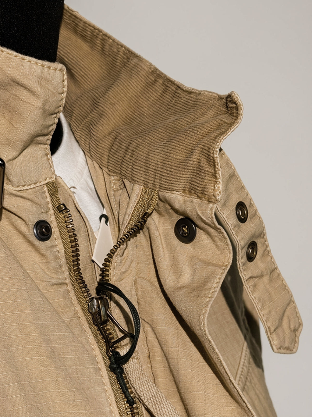 Explorer jacket Sand
