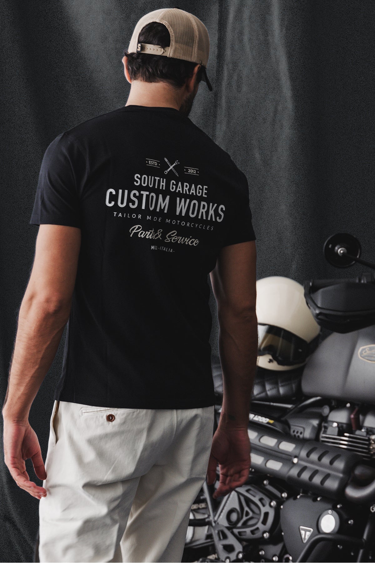 T-SHIRT CUSTOM WORKS 04 - BLACK